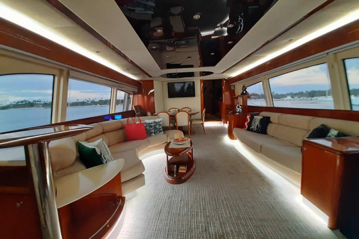 azimut-78-luxury-private-yacht-charter-saona-catalina-island-palmilla-7