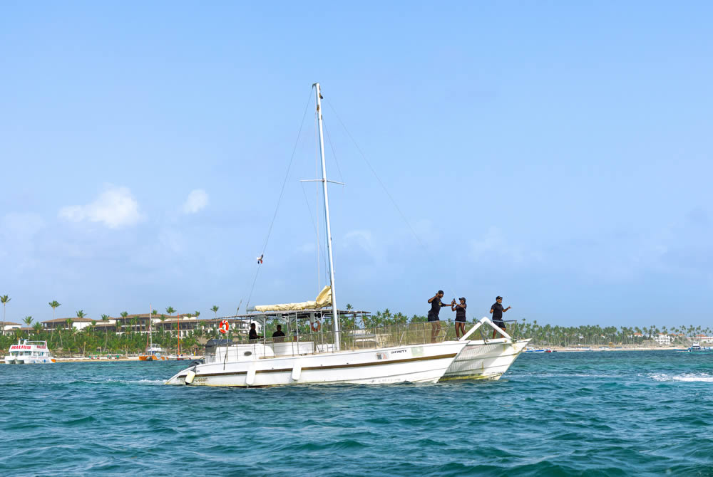 private-catamaran-infinity-bavaro-punta-cana-13