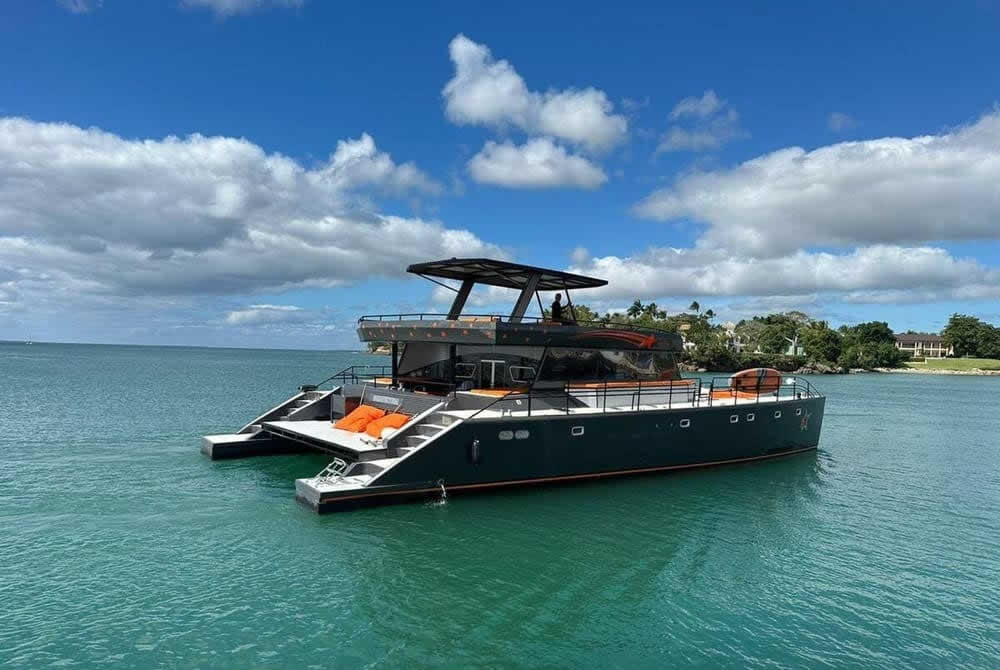 private-catamaran-charter-la-romana-bonaventura-take-it-easy-3